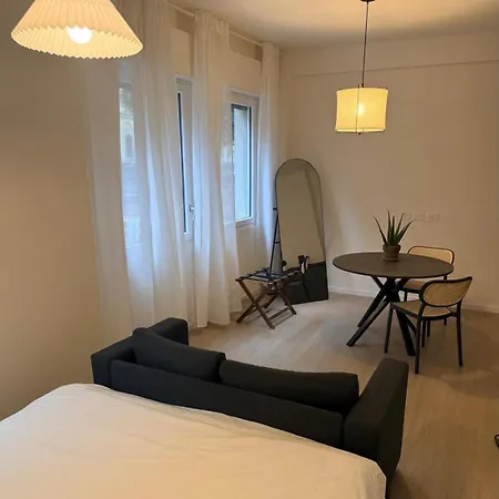 Aida - For 2-3 Guests Verona