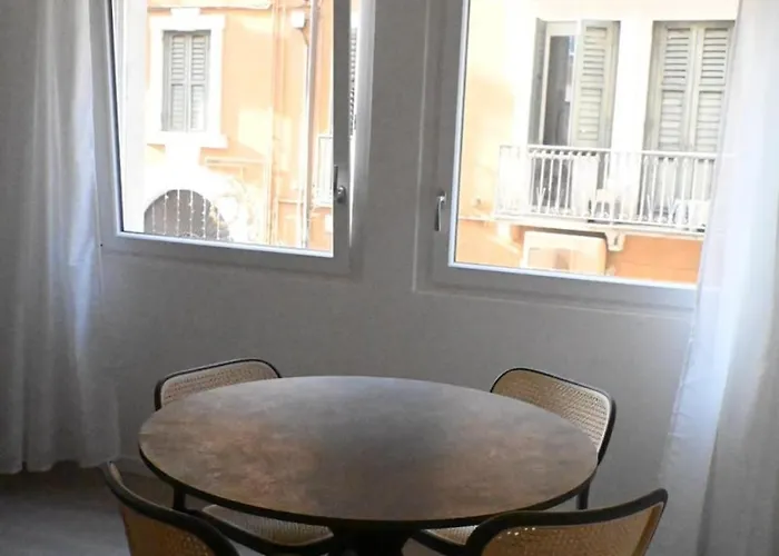 Aida - For 2-3 Guests Verona