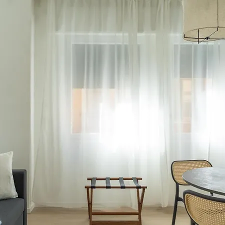 Aida - For 2-3 Guests * Βερόνα